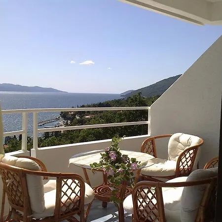 Roses & Wellness Appartement Ičići