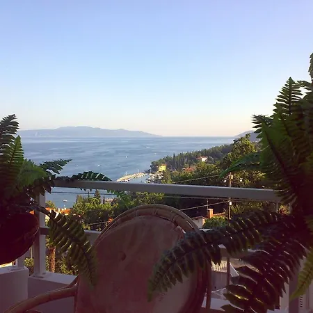 Lägenhet Roses & Wellness Ičići