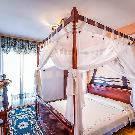Appartement Roses & Wellness *