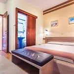 Roses & Wellness Daire