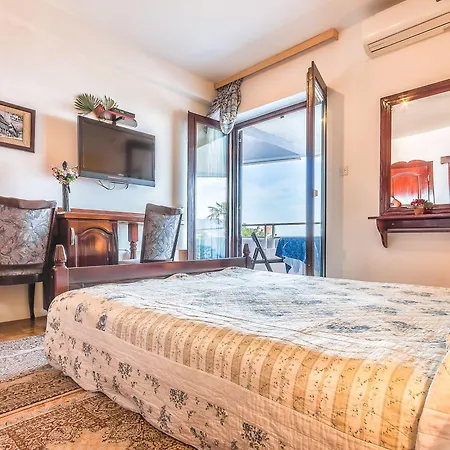 Roses & Wellness Apartament *