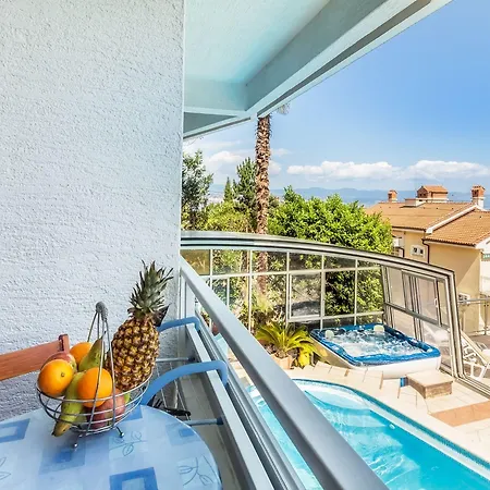 Roses & Wellness Apartament Ičići