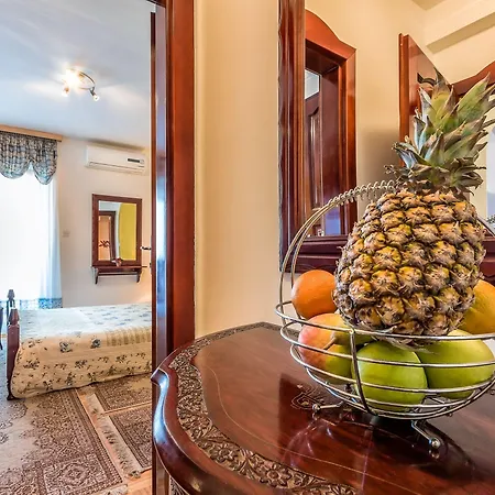 Roses & Wellness Apartament Ičići